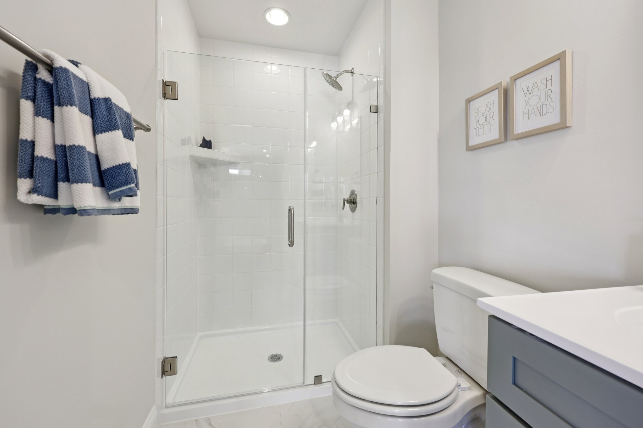 Cliffstone Blvd-S2101-041.jpg