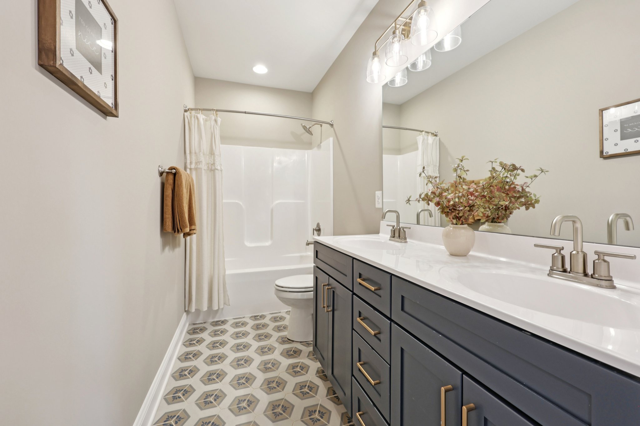 Cliffstone Blvd-S2101-045.jpg
