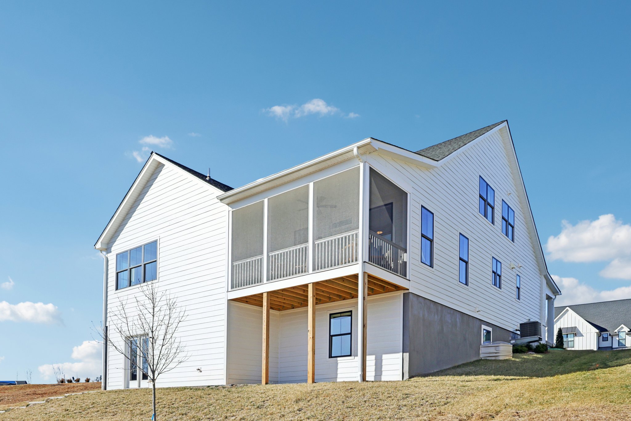 Cliffstone Blvd-S2101-054.jpg