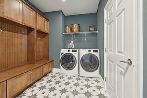Cliffstone Blvd-S2101-024.jpg
