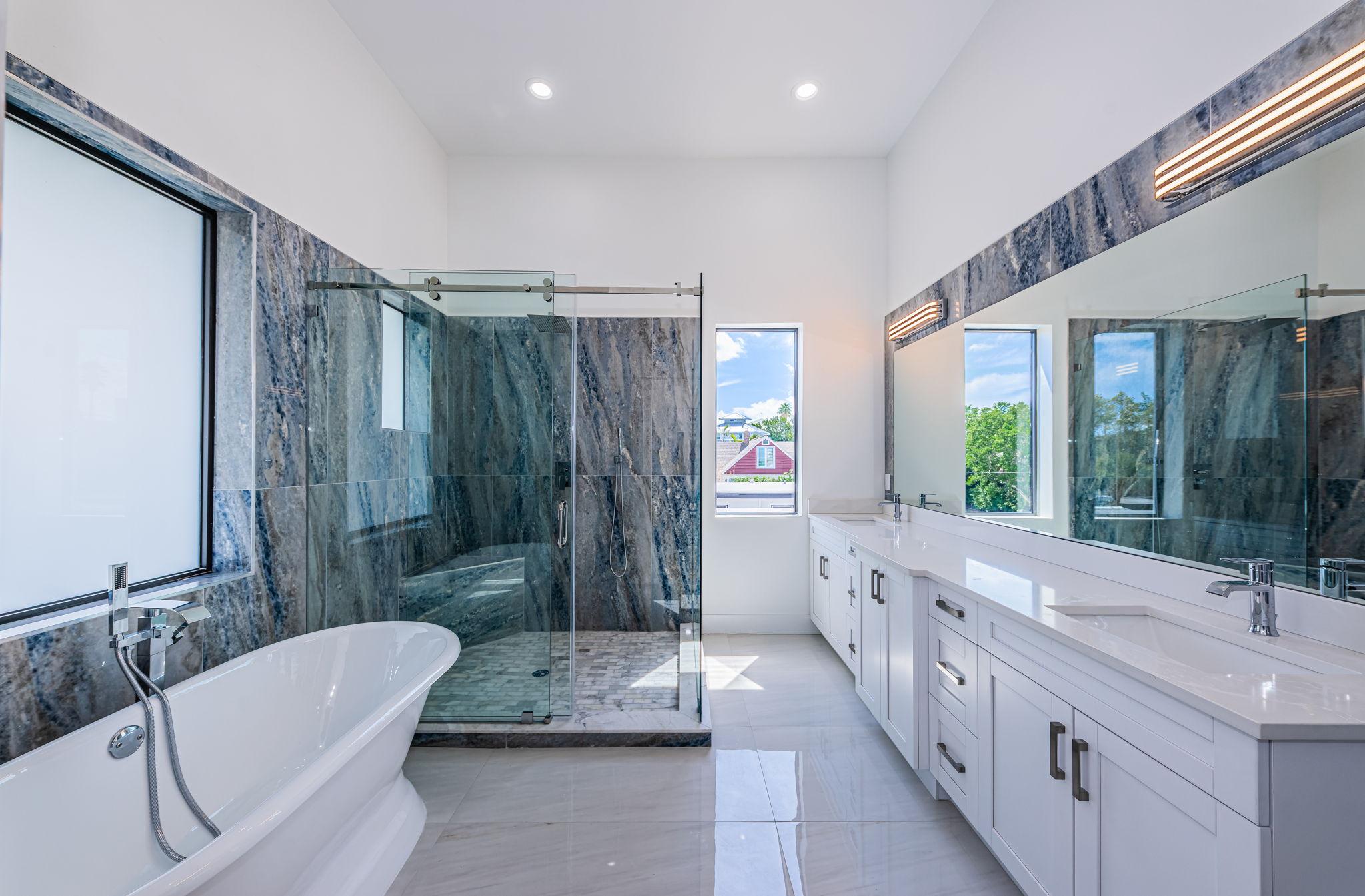 Primary Bathroom 1a-2