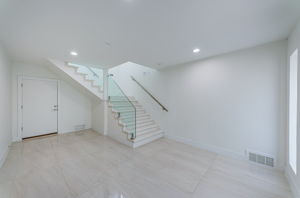 Foyer 1-2