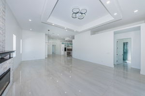 Living Room 3-2