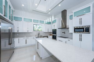 Kitchen 2-2