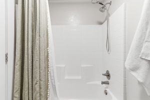  Photo 51