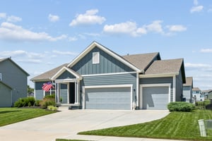 9418 - 3212 SW Arbor Tree Dr - 002.jpg