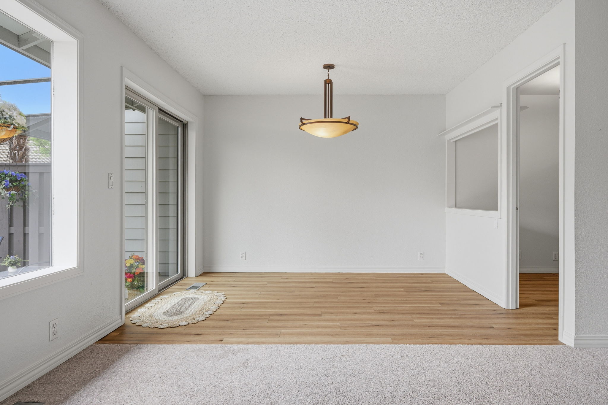 10 Dining room