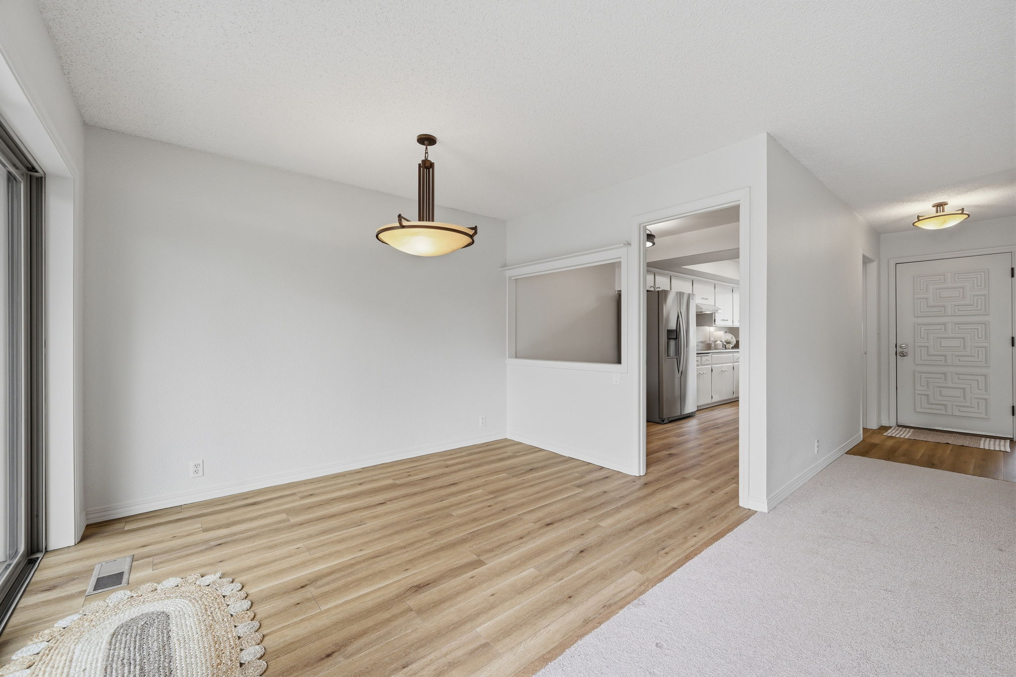 11 Dining room