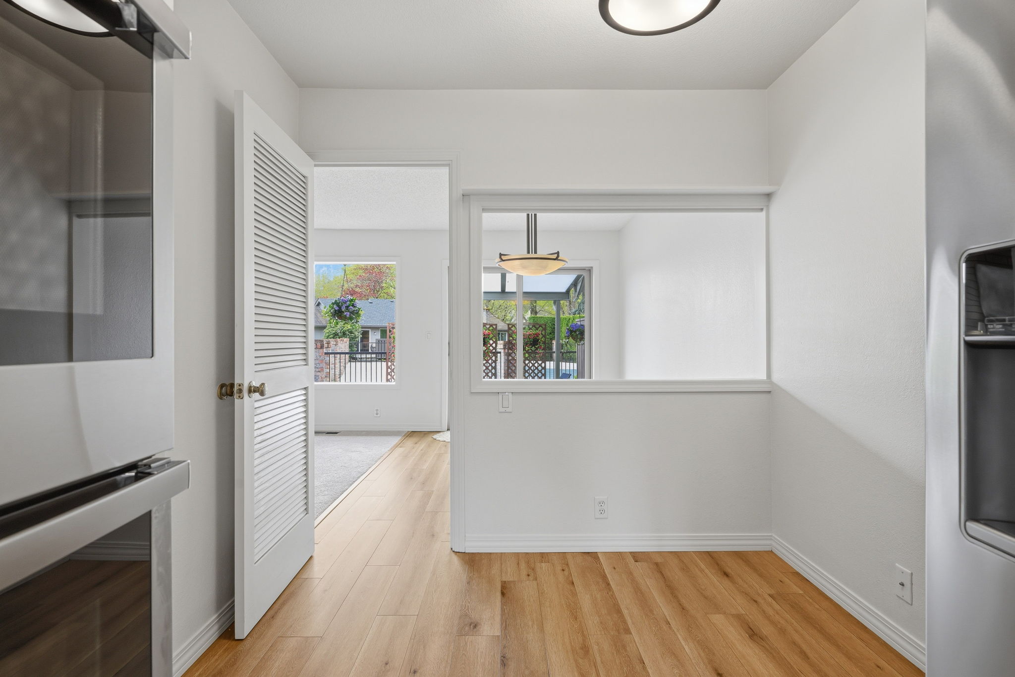 14 Kitchen