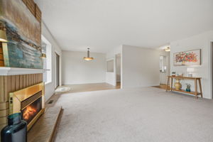 8 Living room