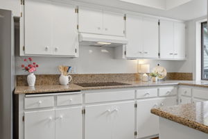 19 Kitchen