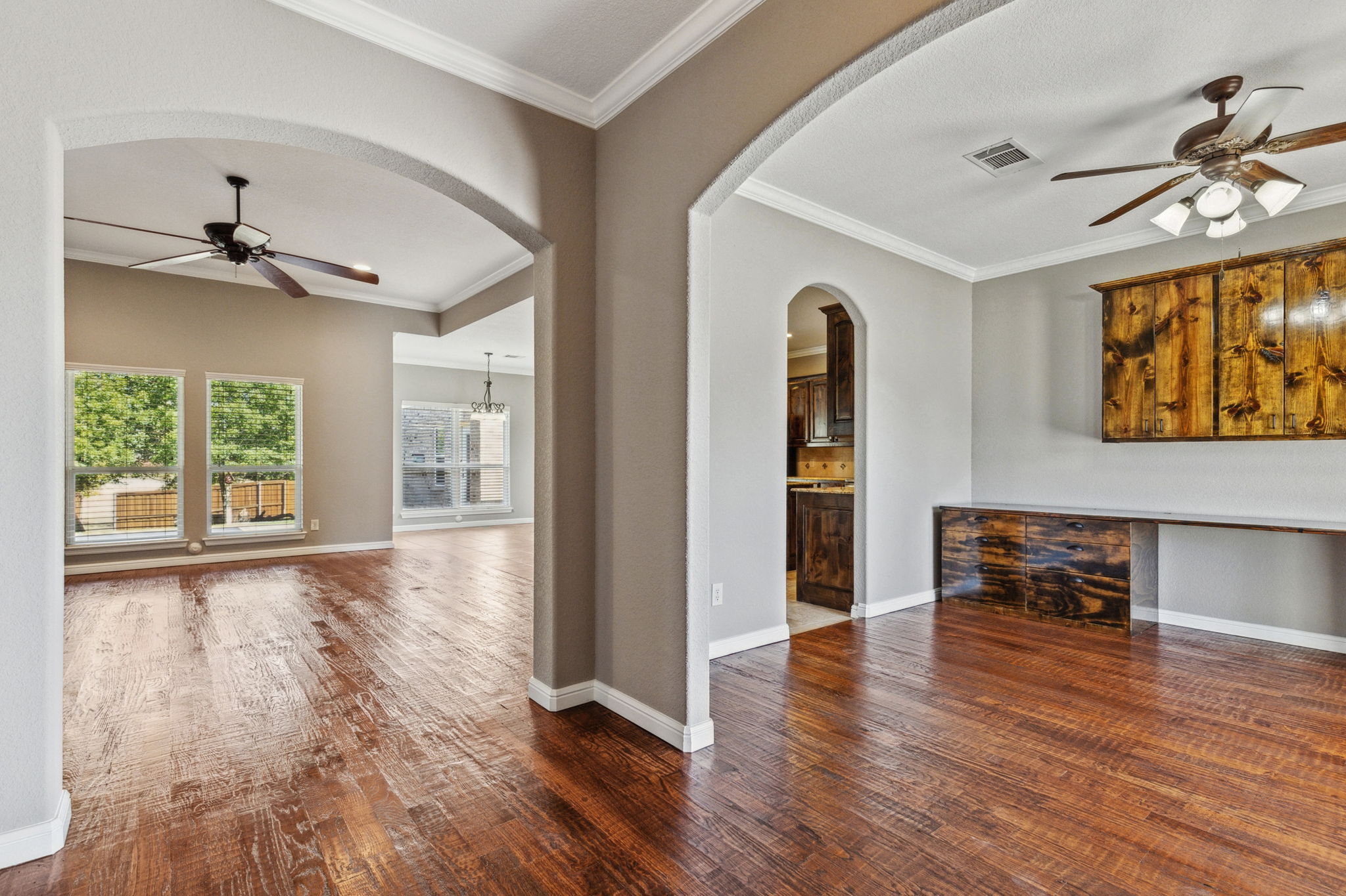 3213Lakeway_004