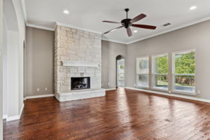 3213Lakeway_007