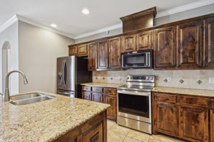 3213Lakeway_010