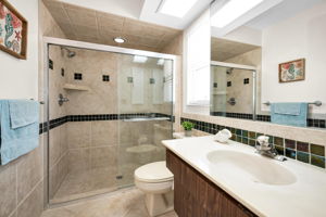 Primary Bathroom1b