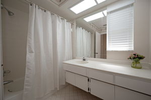 Bathroom2