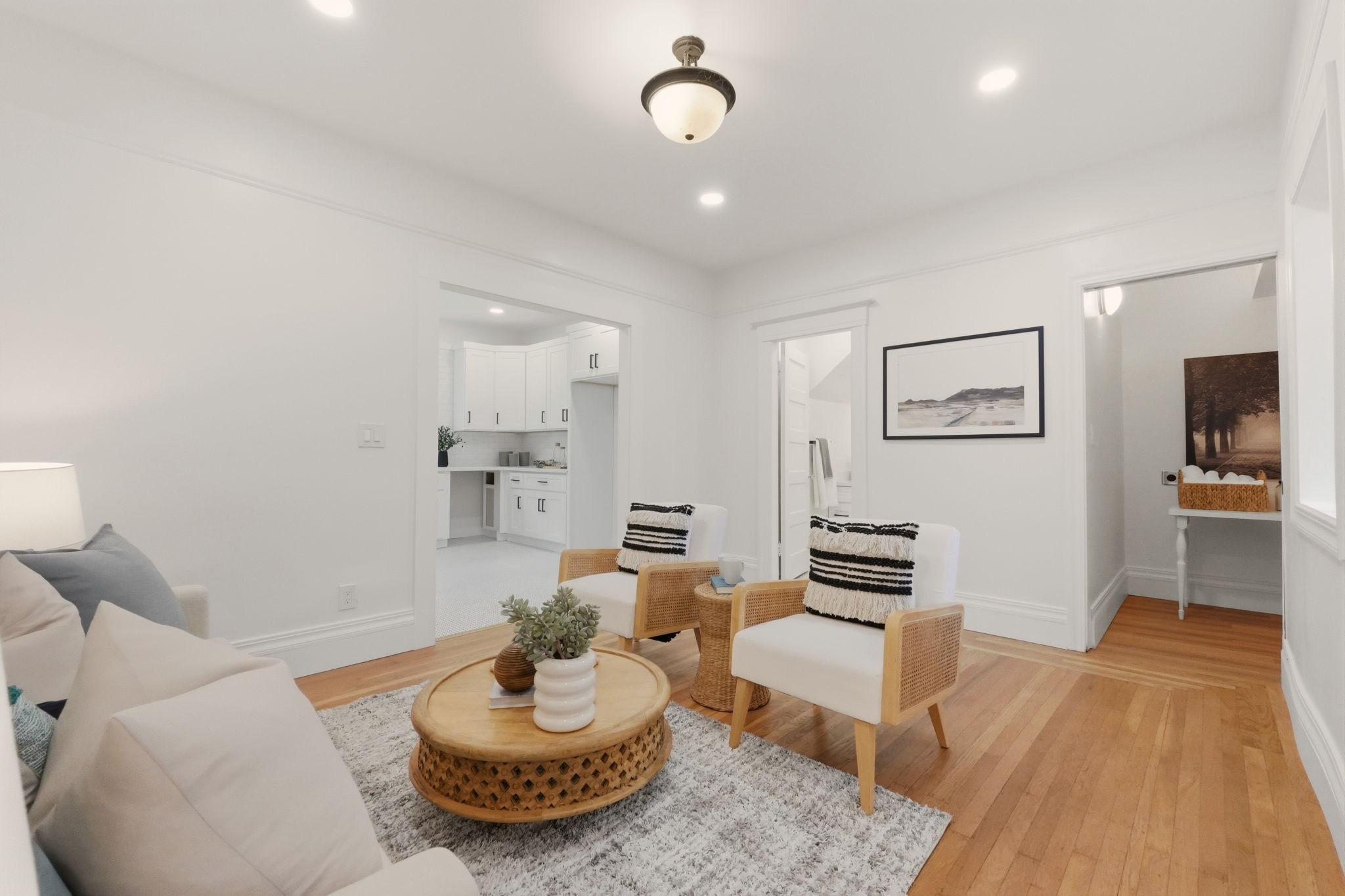 02_Living_Room_Secondary_04