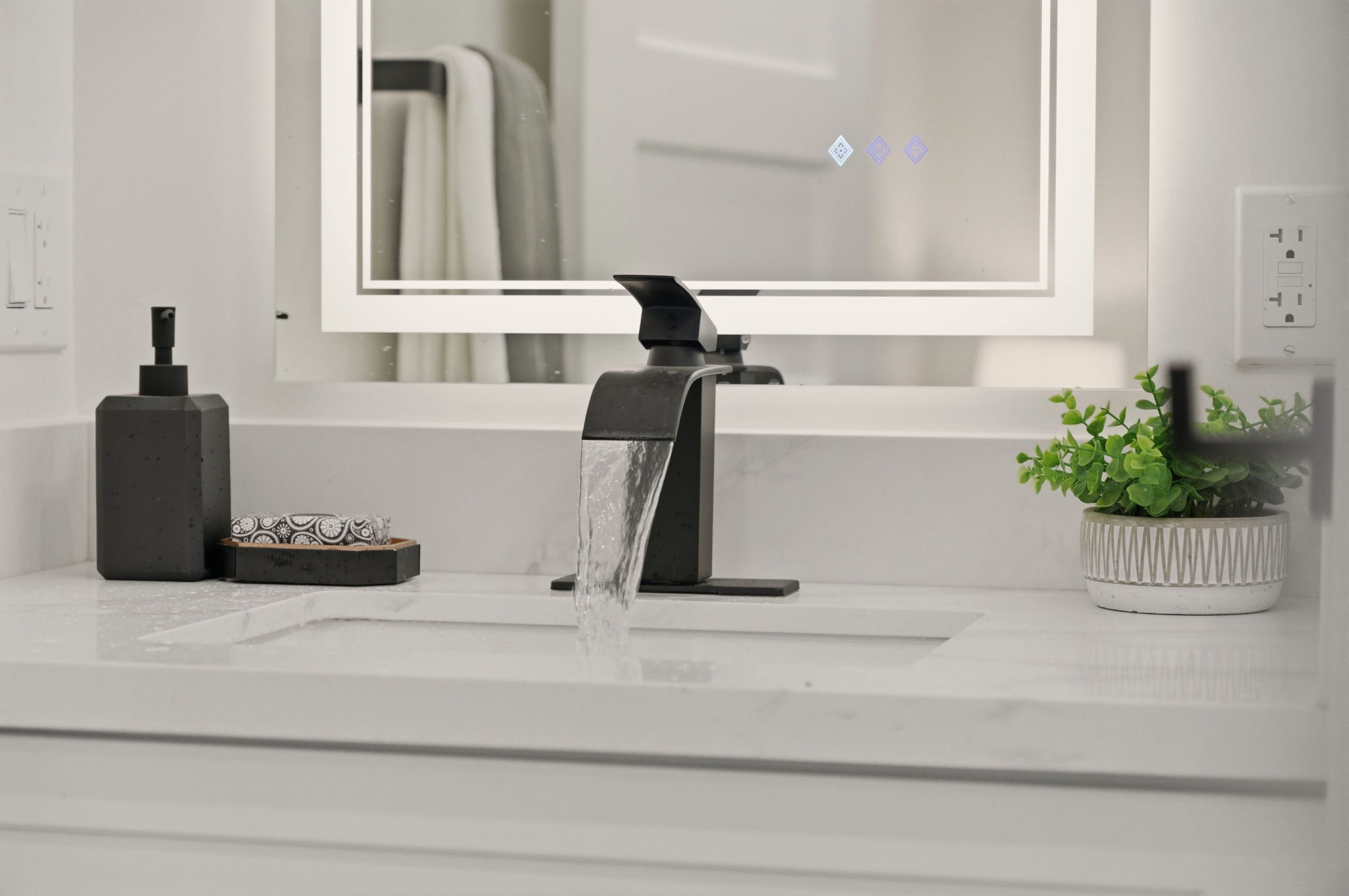 07_Bathroom_02_Detail