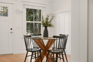 04_Dining_Room_04_Detail