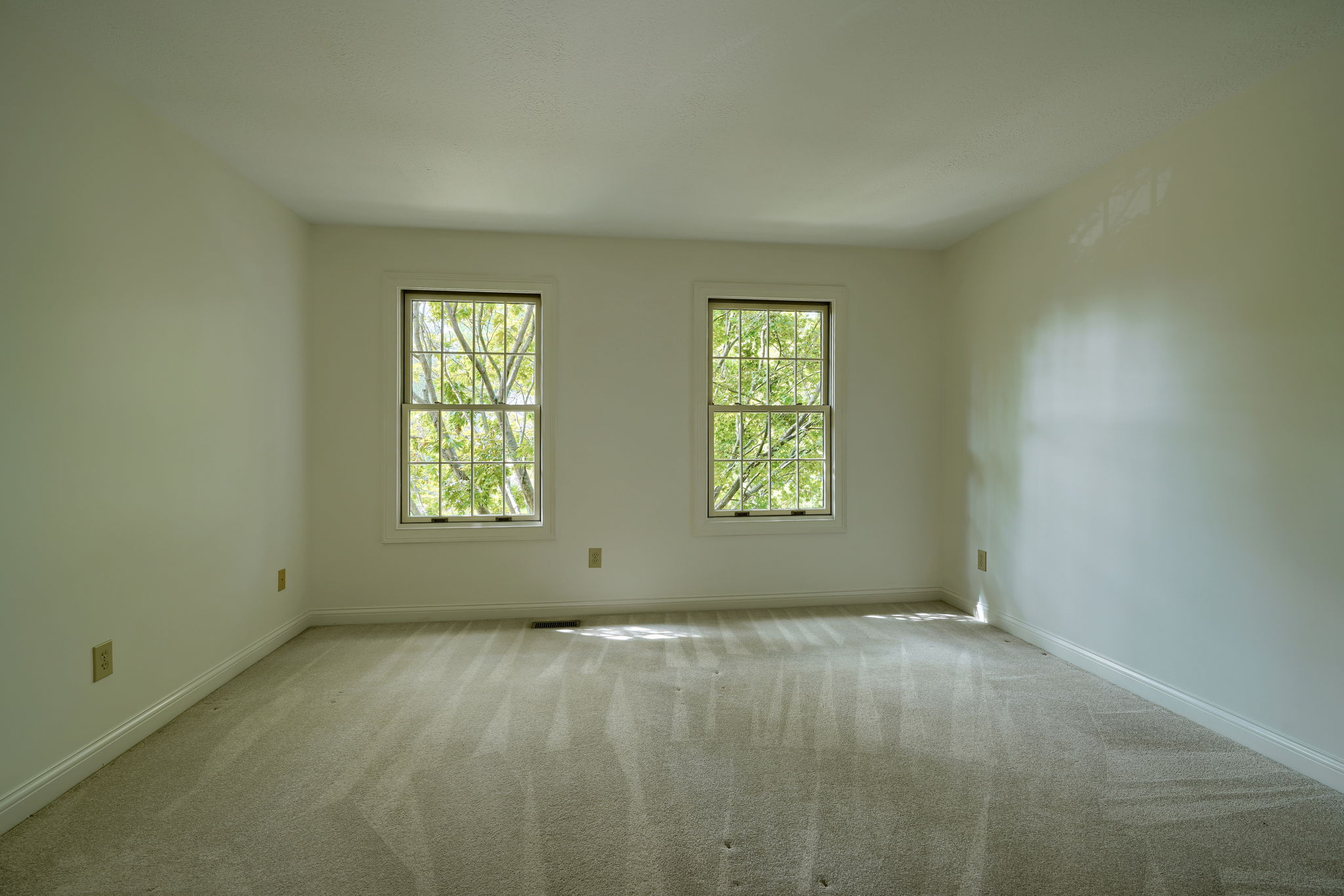 3215 Montclair Ave (49)