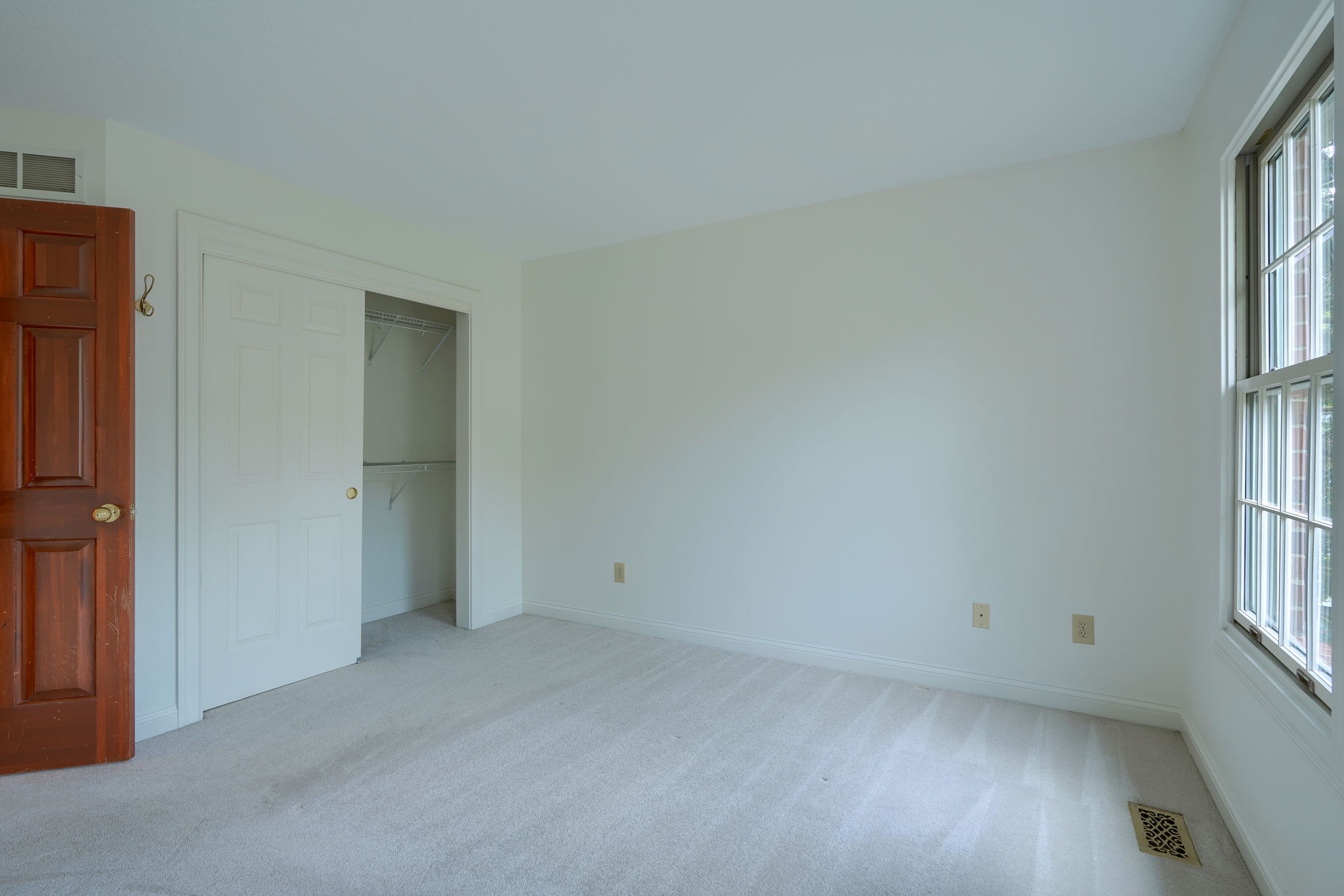 3215 Montclair Ave (46)