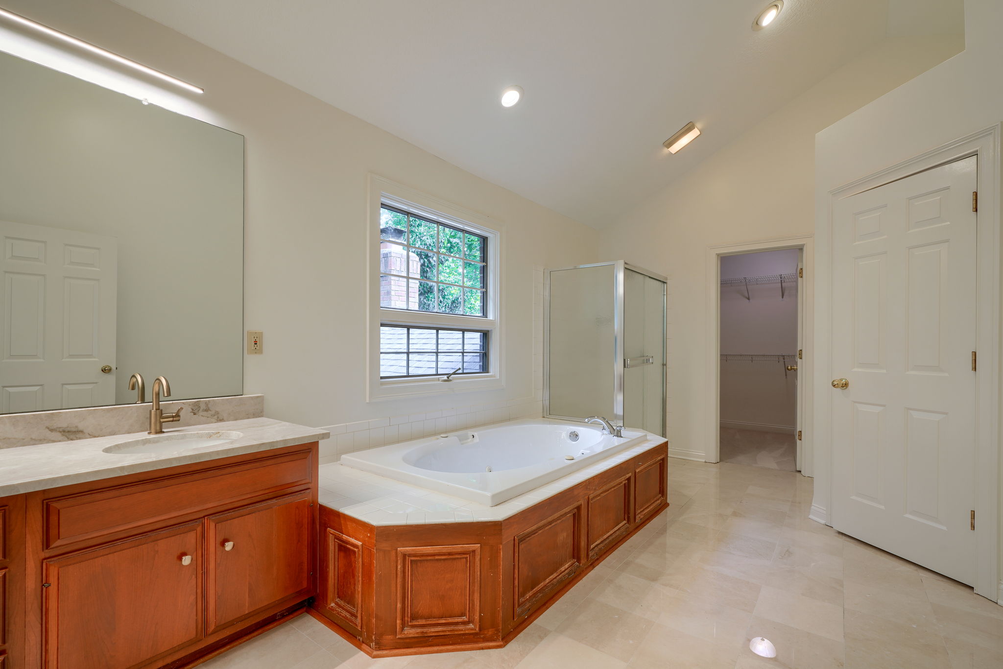 3215 Montclair Ave (56)