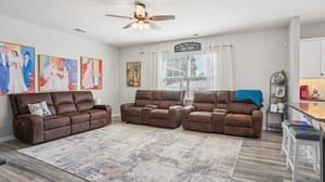 Roan St-S1209-004.jpg