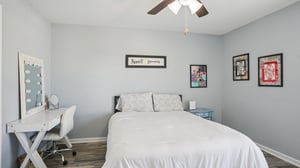 Roan St-S1209-024.jpg