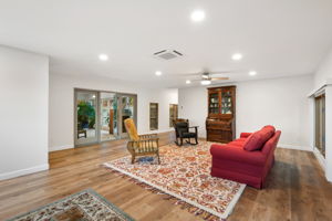 Family Room (3)