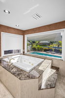 First Floor Primary Bathroom1c