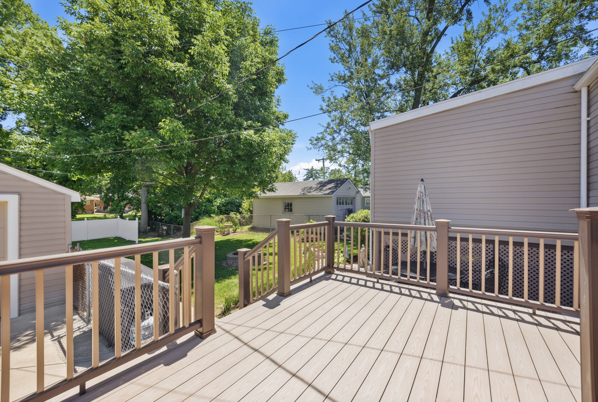  Photo 27
