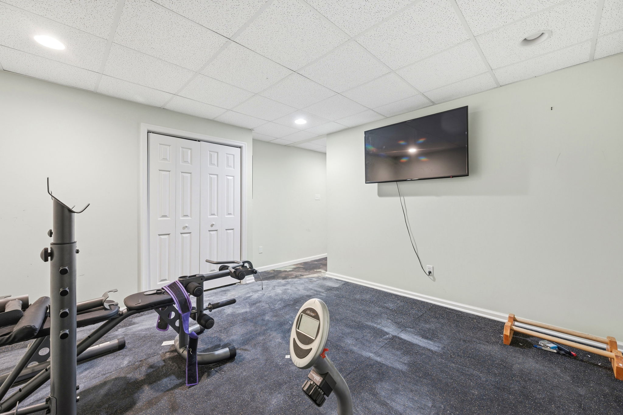 Interiors (81)
