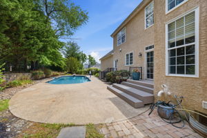 Rear Exteriors (6)