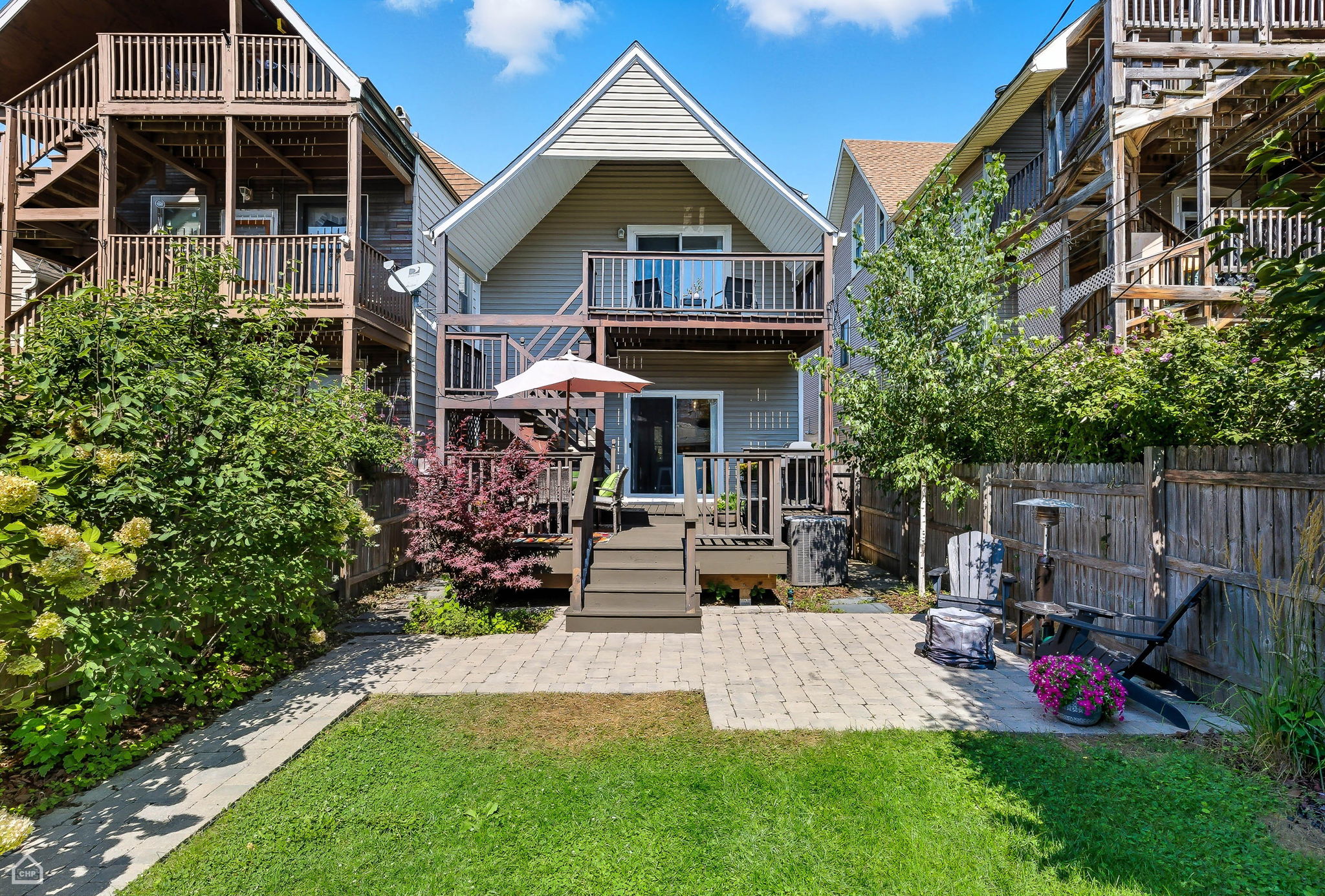 3219 W Disckens_091025_006