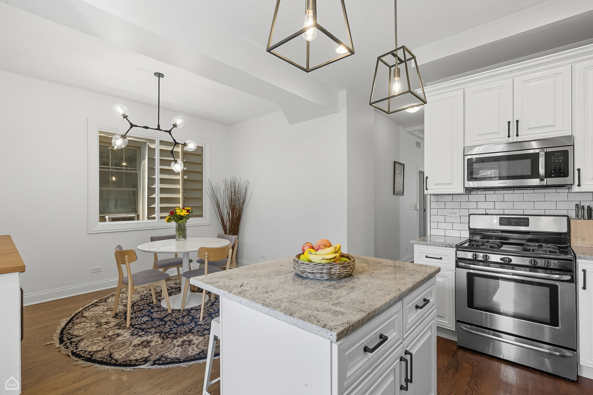 3219 W Disckens_091025_014