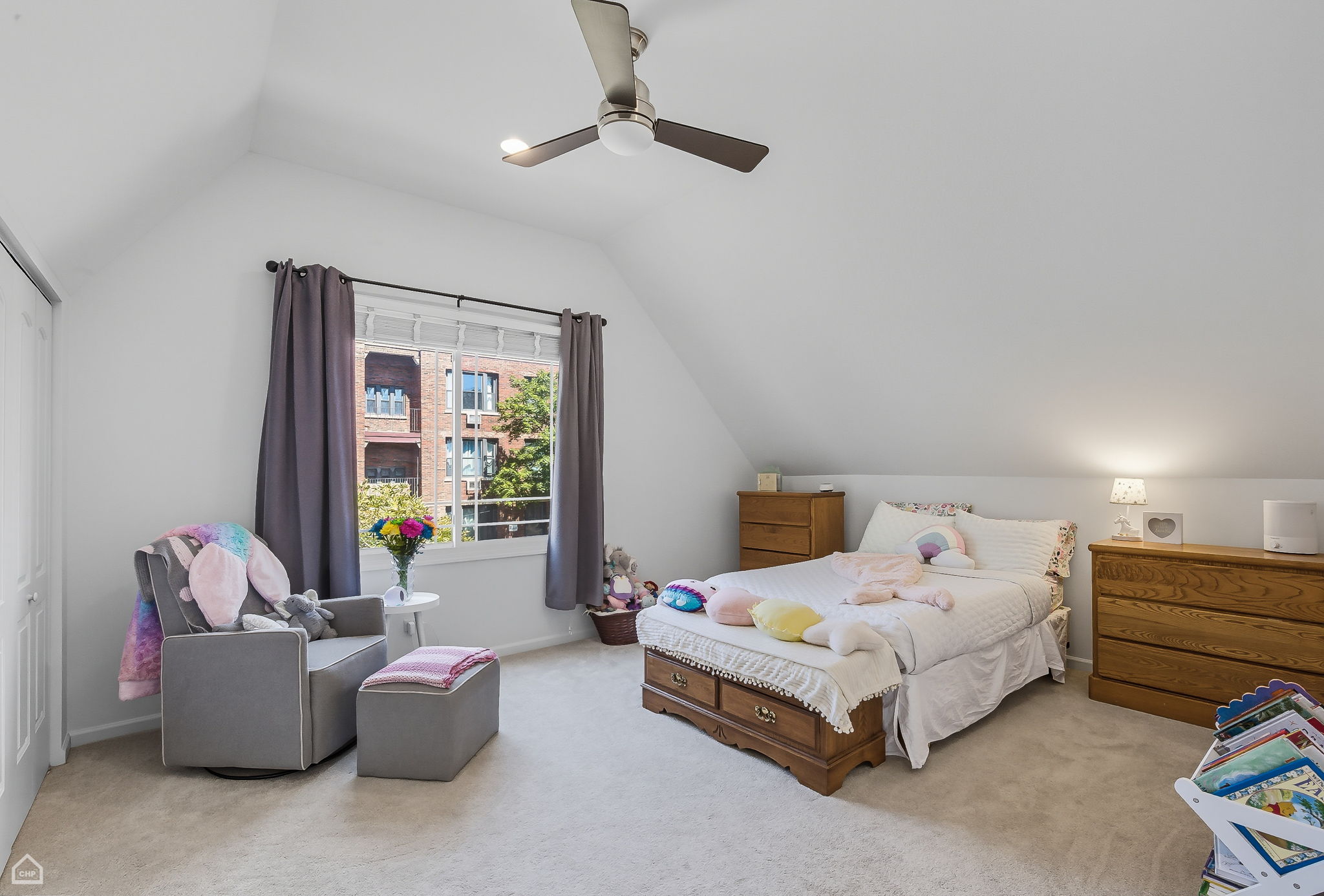 3219 W Disckens_091025_028