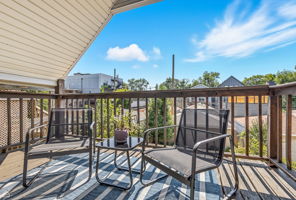 3219 W Disckens_091025_043