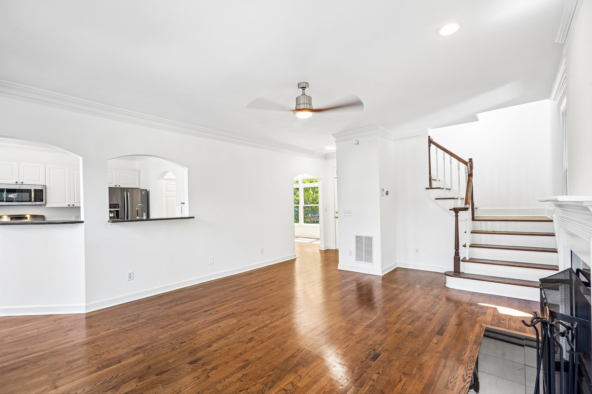 8th St-S1509-005.jpg