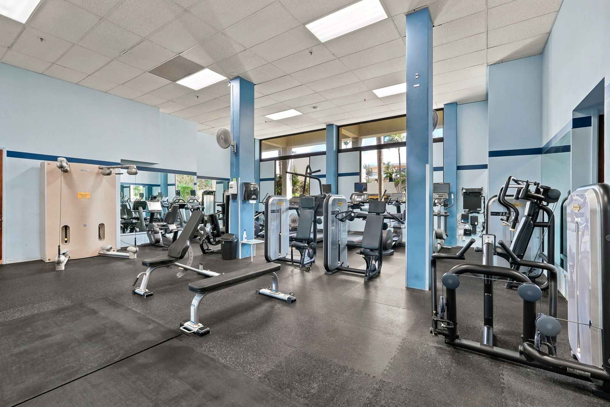  Photo 28