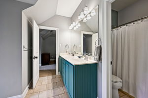  Photo 31