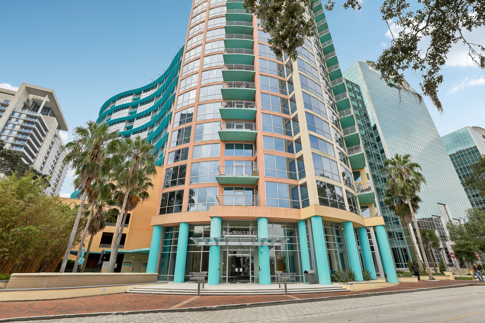 E Central Blvd 806-S3107-002.jpg
