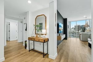 E Central Blvd 806-S3107-009.jpg