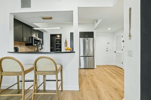 E Central Blvd 806-S3107-015.jpg