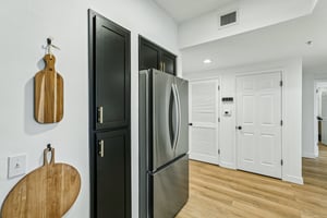 E Central Blvd 806-S3107-019.jpg