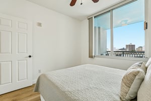 E Central Blvd 806-S3107-032.jpg
