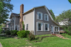  Photo 0