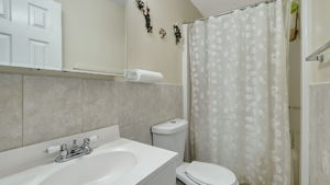  Photo 31