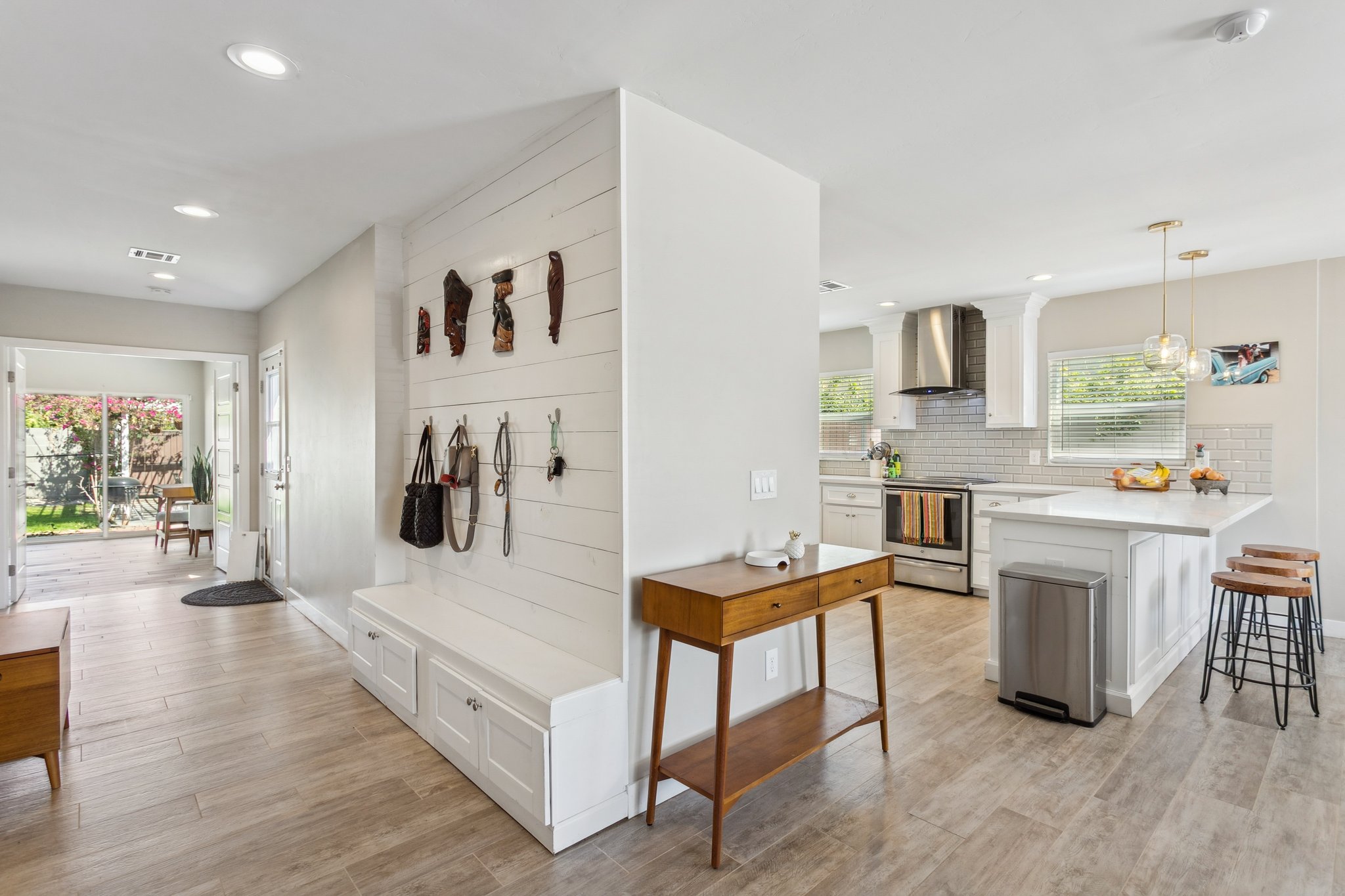 322 W Coronado Rd - 011.jpg