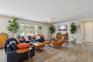 322 W Coronado Rd - 009.jpg