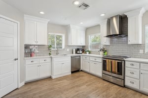 322 W Coronado Rd - 018.jpg